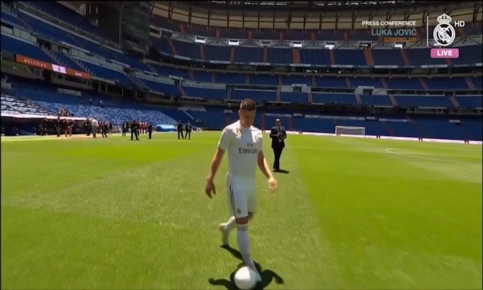 Real Madrid, Jovic nei guai: rischia carcere e cessione