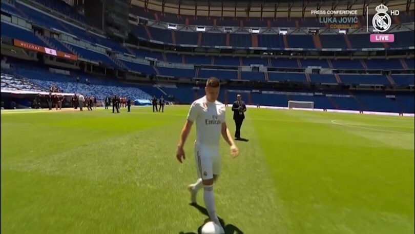 Real Madrid, Jovic nei guai: rischia carcere e cessione