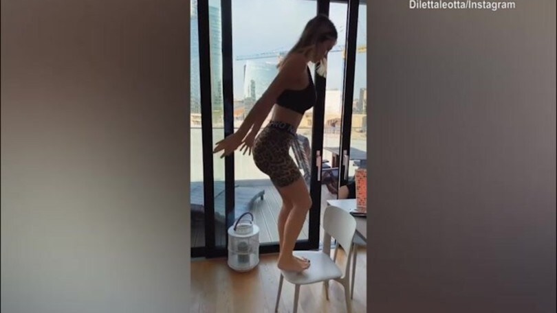 Diletta Leotta non si ferma: flessioni e salti per un duro allenamento!