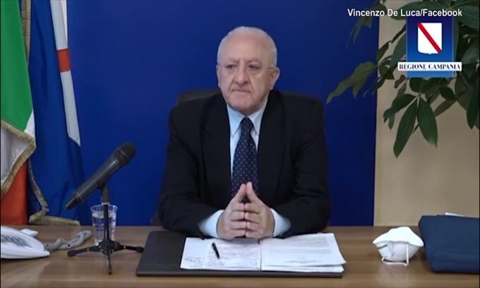 Campania, De Luca: "Se misure vengono allentate chiudo la Regione"