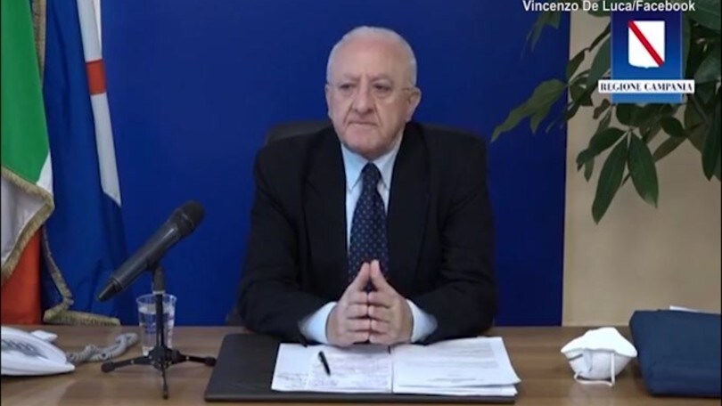 Campania, De Luca: "Se misure vengono allentate chiudo la Regione"