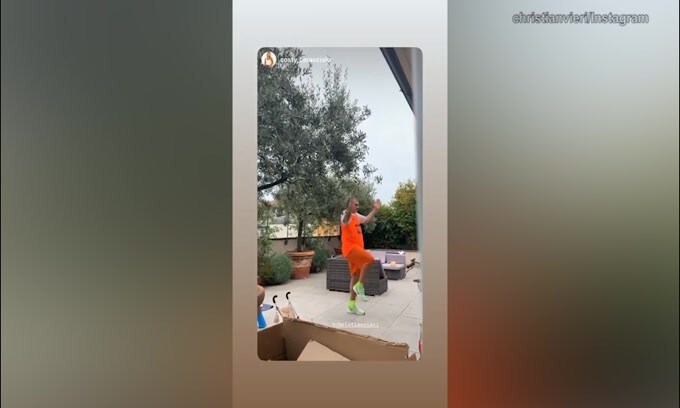 Vieri, movimenti strani per allenarsi