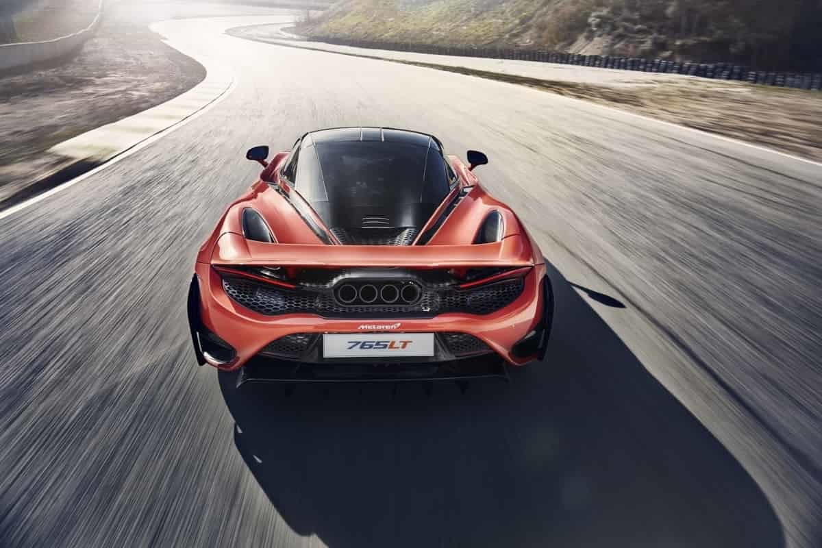 McLaren 765LT: le immagini
