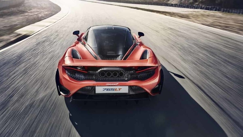 McLaren 765LT: le immagini