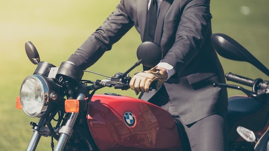 Coronavirus, ancora un po' di pazienza prima di tornare in moto