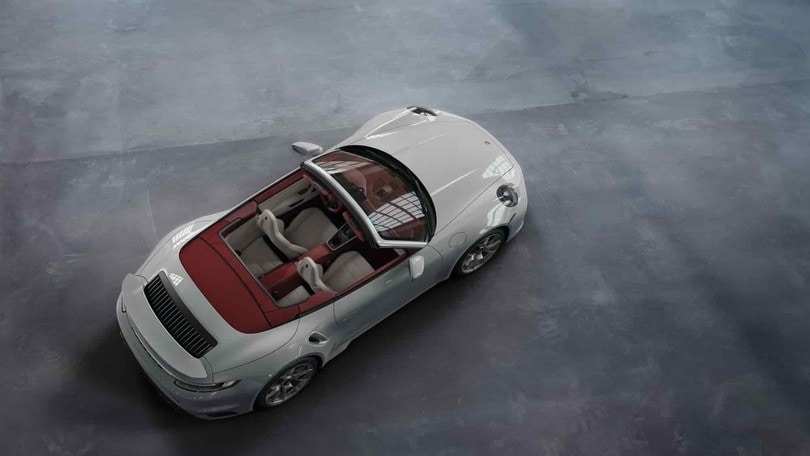 Porsche 911 Turbo S Cabriolet raffinata da Exclusive Manufaktur