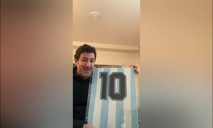 Maradona e Ferrara: "Vinta un'altra partita"
