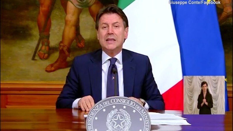 Giuseppe Conte: "Chi ama l'Italia deve mantenere le distanze"