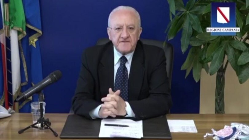 De Luca: "Sì alla ripresa degli allenamenti del Napoli"