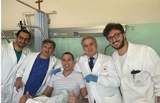 Operazione al tendine rotuleo  per Atanasijevic