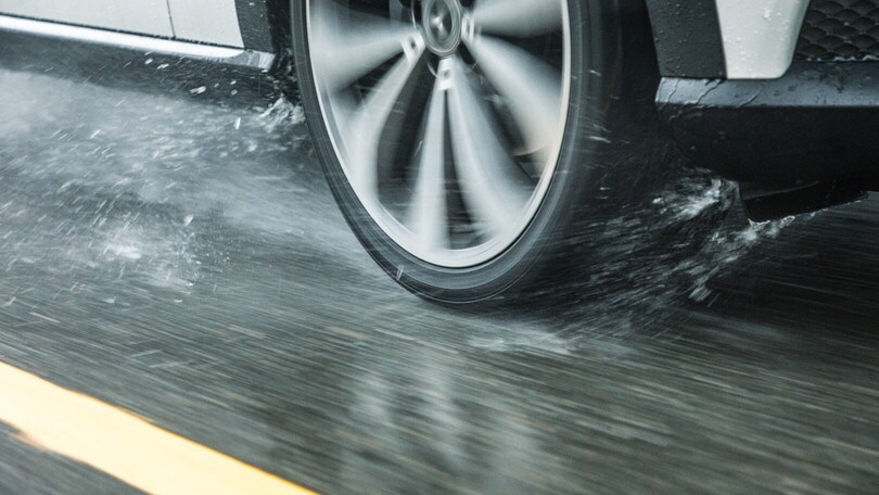 Cambio gomme invernali: prorogata scadenza fino al 15 giugno