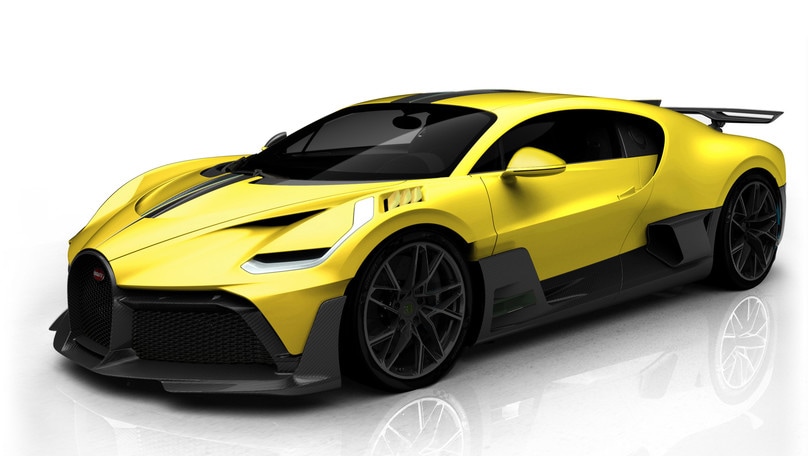 Bugatti Divo, personalizzazioni milionarie: le immagini