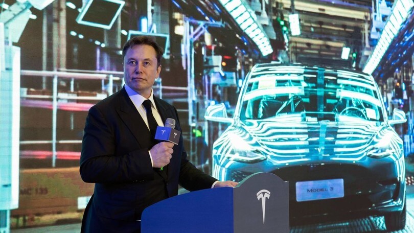 Elon Musk diventa papà, ma il nome del figlio è un caso: "Chiamatelo X e basta"