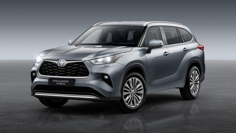 Toyota Highlander, il SUV ibrido arriva in Italia