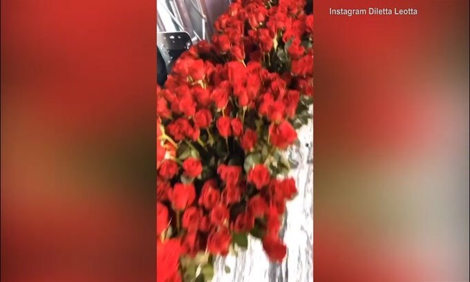 Diletta Leotta riceve mille rose