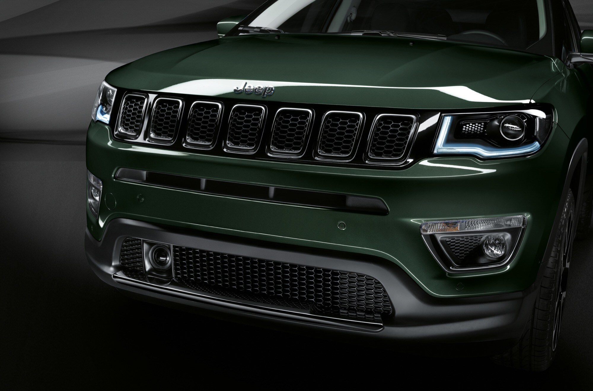 Jeep Compass, gli scatti del modello italiano