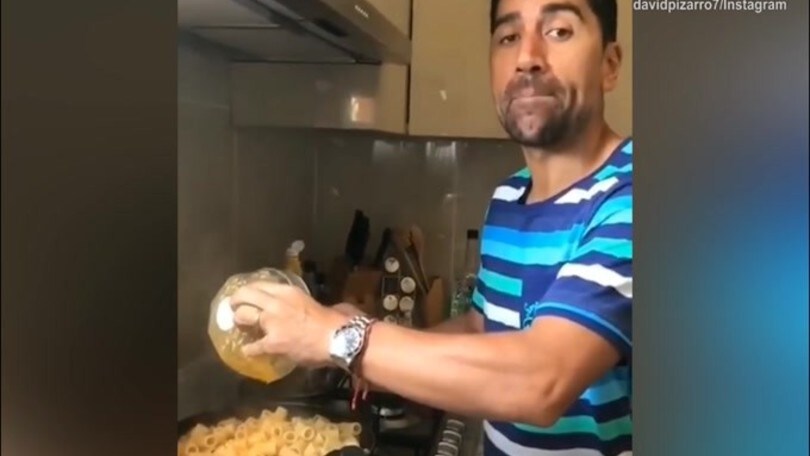 Roma, ricordi Pizarro? Dedica la carbonara a..Totti!