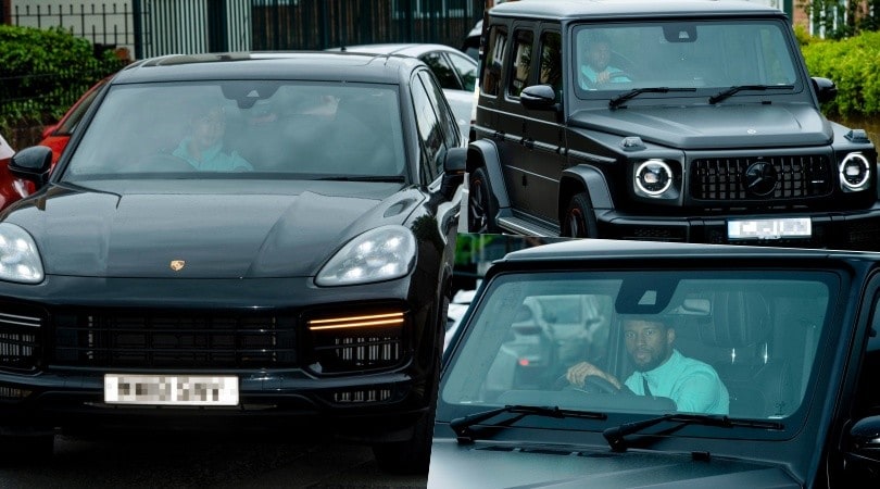 Liverpool, arrivano i calciatori con le supercar