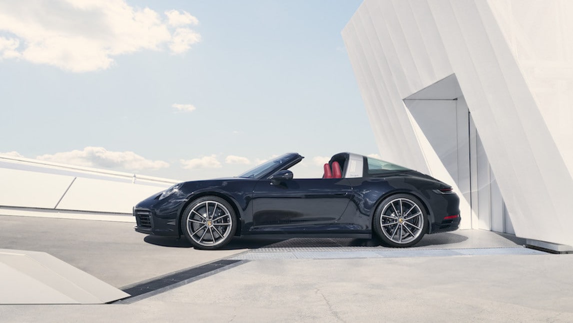 Porsche 911 Targa 4S, la sportiva dell'estate 2020