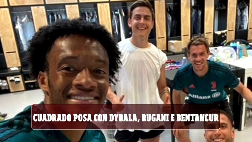 Juve, Cuadrado posa con Dybala, Rugani e Bentancur. E Demiral: "Dove sono io?"