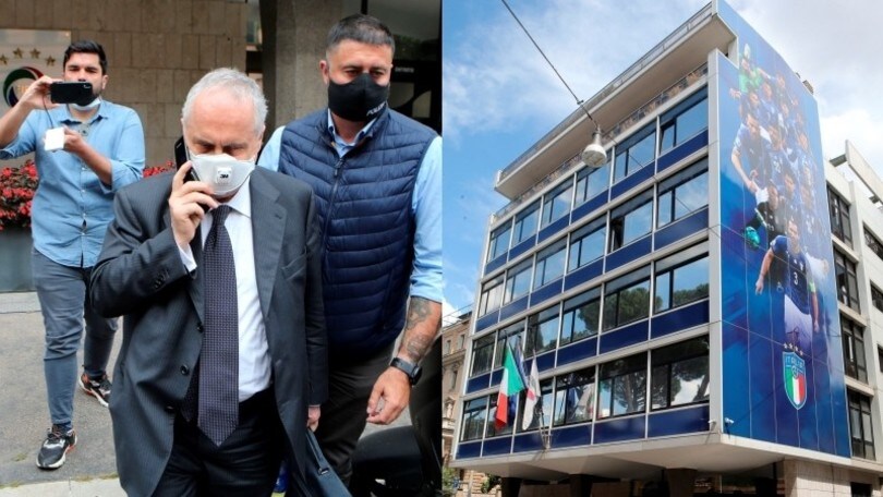 Il consiglio federale al tempo del Coronavirus: Lotito con la mascherina e termoscanner