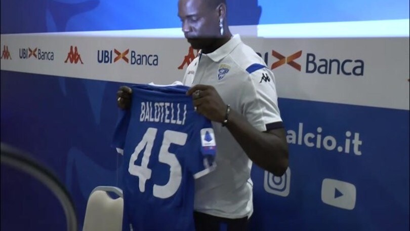 Il Brescia riparte, ma Balotelli non si presenta