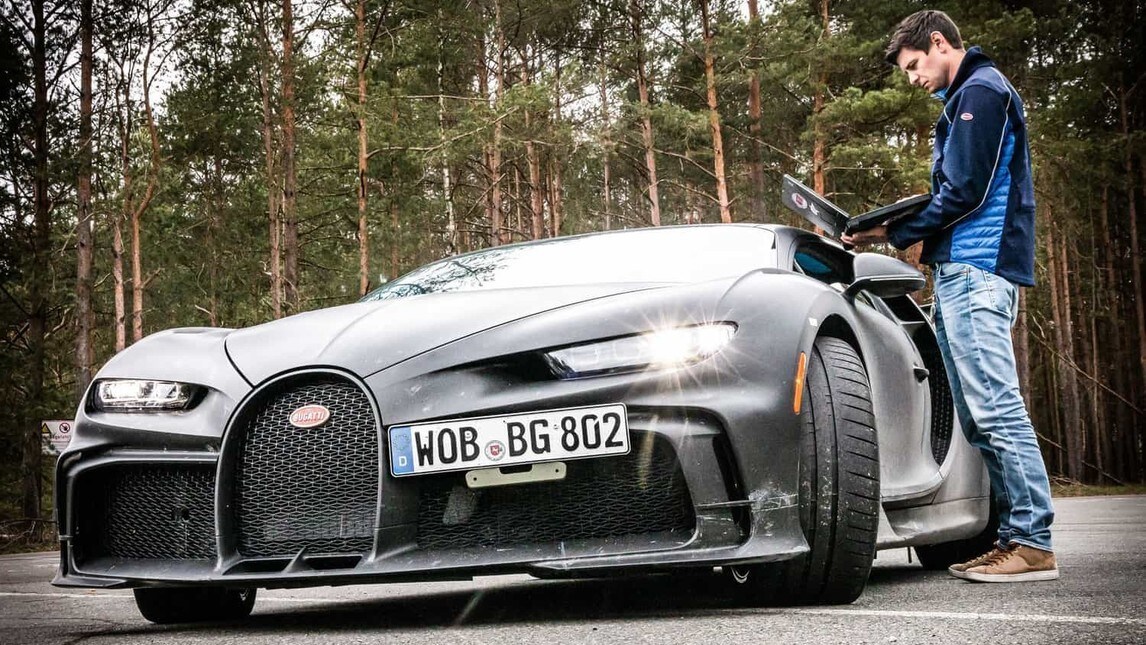 Bugatti e i test al tempo del COVID-19: gli scatti
