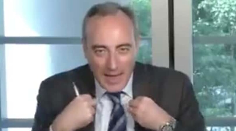 "Per infettarmi devo incontrare due contagiati": è bufera per la gaffe di Gallera