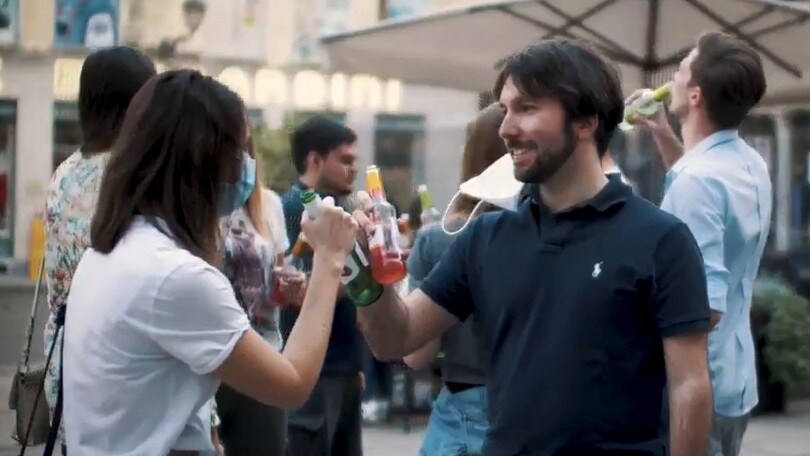 Coronavirus e aperitivi: spot shock della Regione Veneto