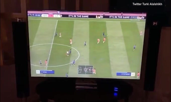 Subisce gol a Fifa 20, il presidente dell'Almeria spacca la tv