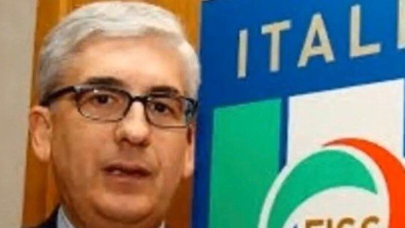 Tisci (pres. Sett. Giovanile e Scolastico Figc): " Il pallone, come tutte le attrezzature, dovrà essere sanificato ad ogni uso"