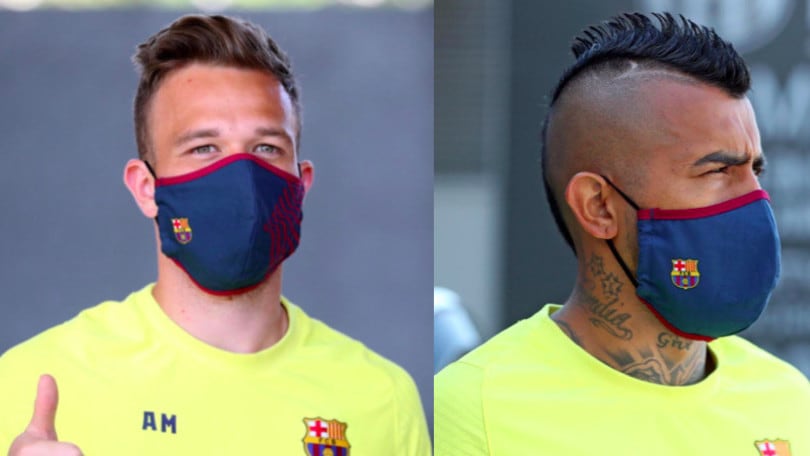 Barcellona, anche Arthur e Vidal con la mascherina ufficiale