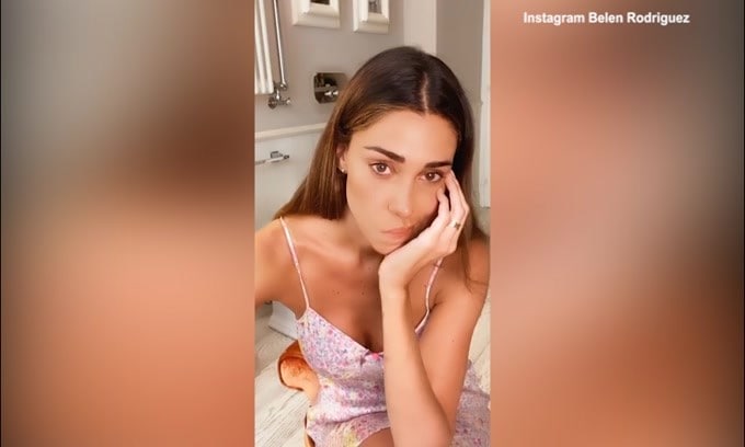 Belen si sfoga: "Vivo un momento difficile"