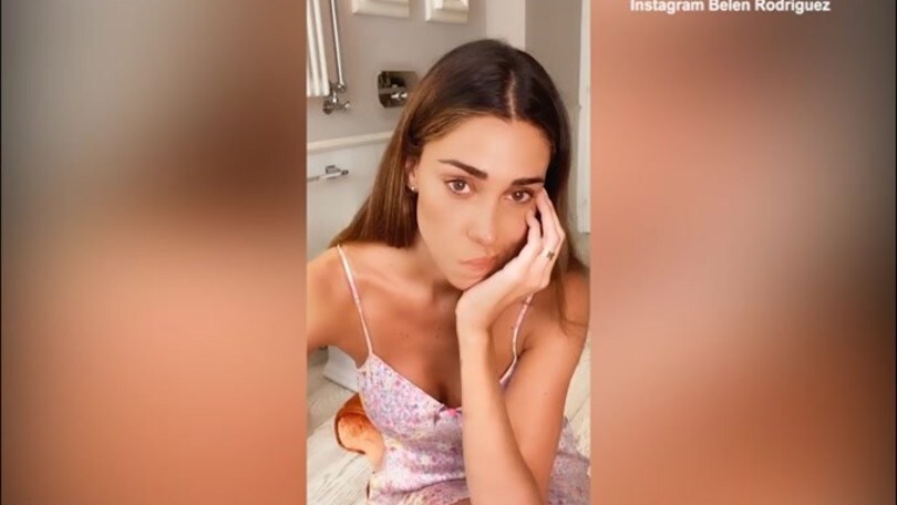 Belen si sfoga: "Vivo un momento difficile"