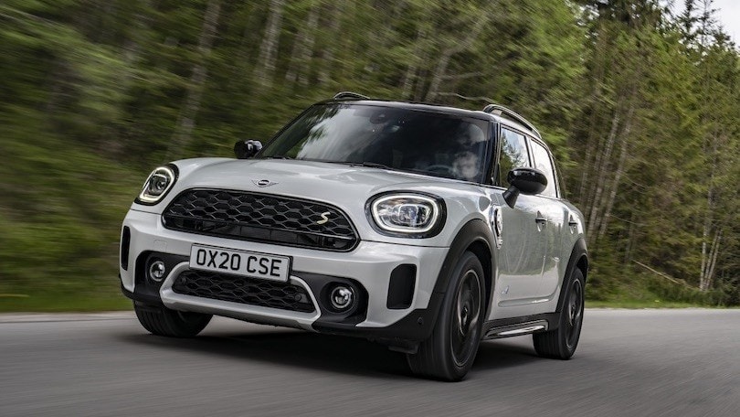 MINI Countryman restyling, luci sulla Union Jack e motori Euro 6D