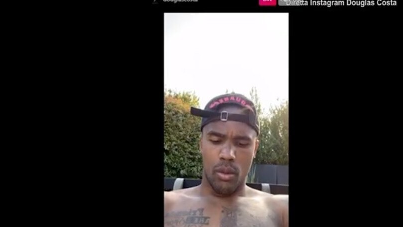 Douglas Costa: "Con Dybala ho un buon rapporto"