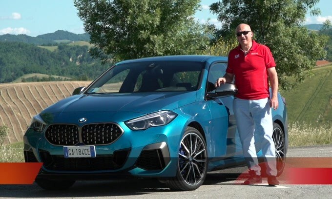 BMW M235i xDrive: scatenata nel test su strada VIDEO