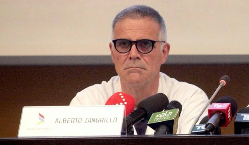 Zangrillo ribadisce: "Il Coronavirus è clinicamente inesistente"