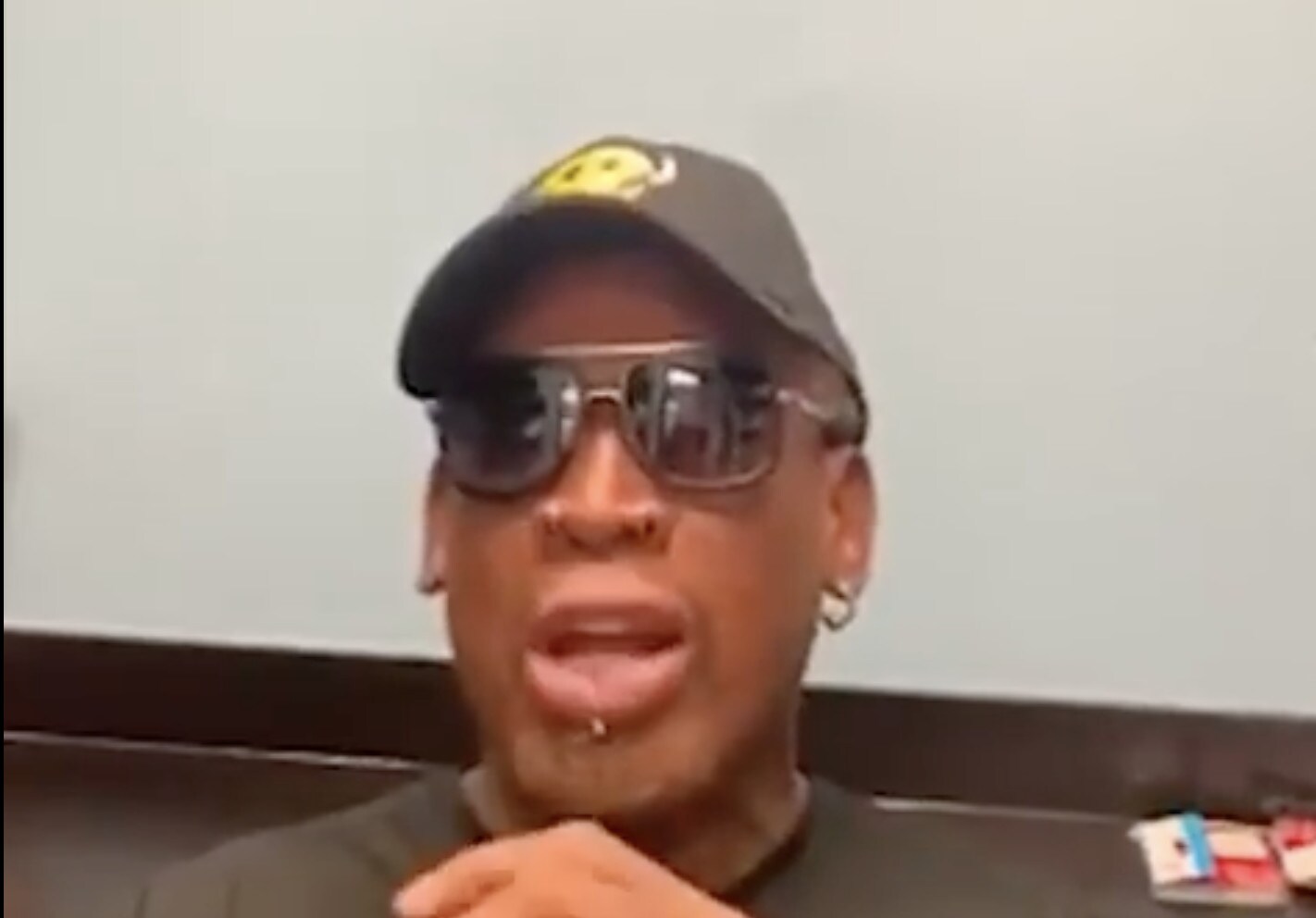 Rodman-Petagna, siparietto social: "Ciao Bulldozer. Vai a vedere mia figlia"