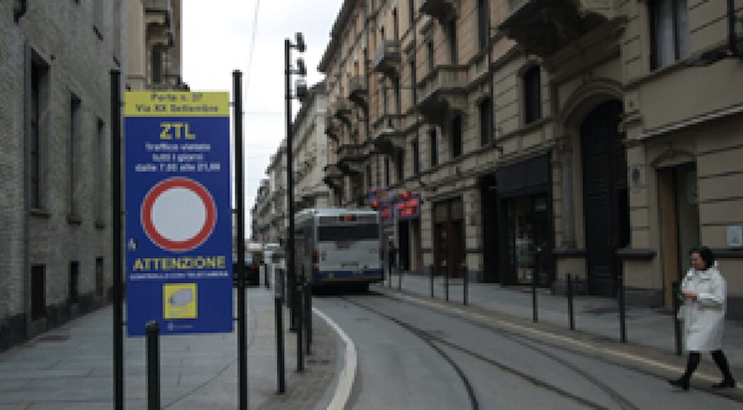 Torino, Ztl traffico auto: sospensione prorogata fino al 31 agosto 2020
