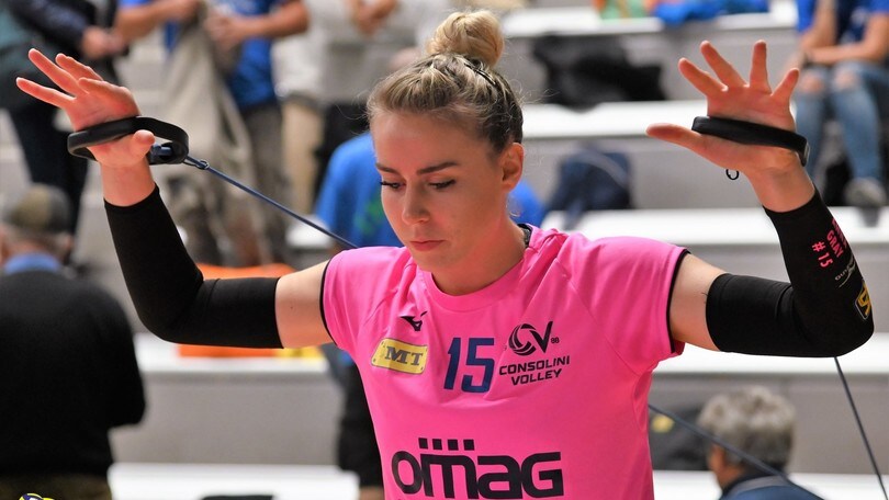 Anna Gray alza il muro di Pinerolo