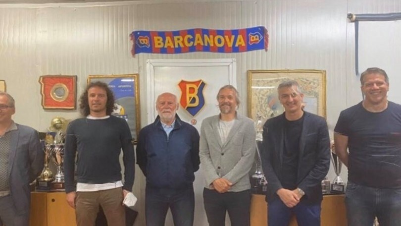 QUI BARCANOVA - Scuola Calcio affidata ad un ex calciatore professionista di nomea