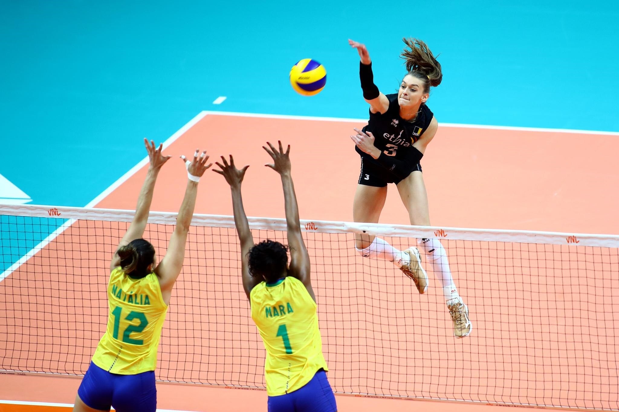Novara completa la rosa con Britt Herbots