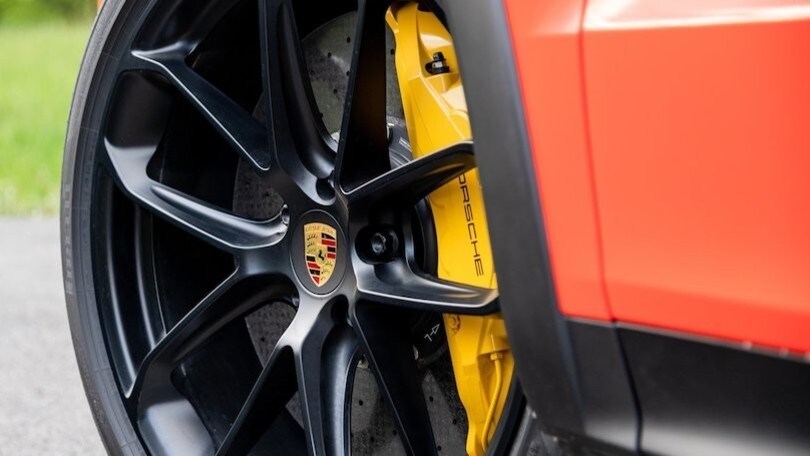 Porsche Cayenne Coupé GTS: l'incontro con il V8 e il Turbo