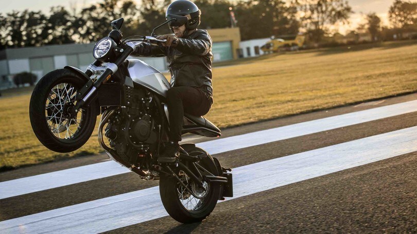 Brixton 500 Crossfire: la piccola scrambler austriaca si presenta