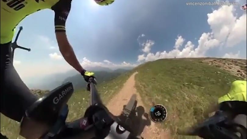 Nibali, uscita in mountain bike da brividi