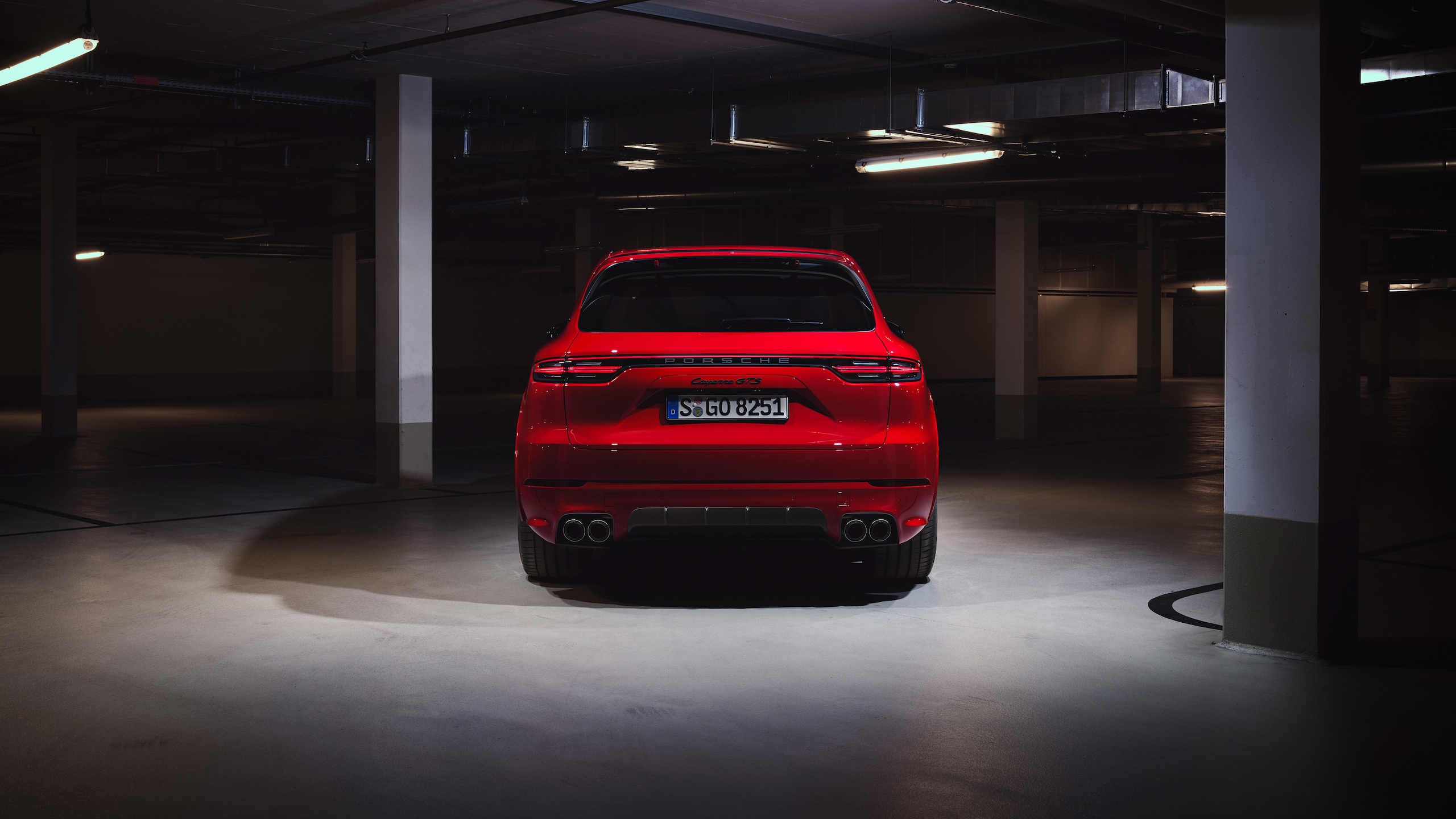 Nuova Porsche Cayenne GTS 2020: tutti gli scatti