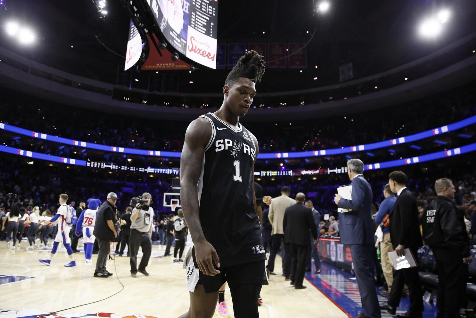 Lonnie Walker, racconto shock: "Da bambino ho subìto abusi sessuali"