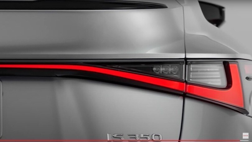 Nuova Lexus IS, 350 F Sport, teaser dei fari posteriori