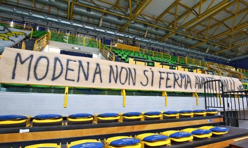 L'appello ai tifosi, Modena e Busto insegnano